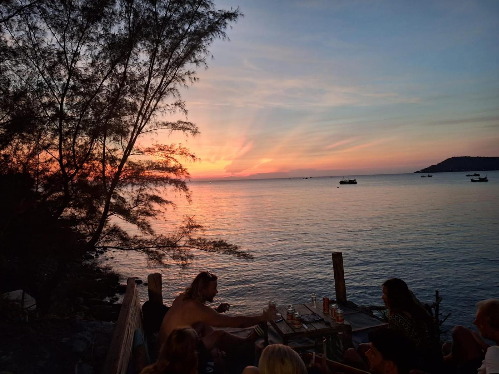 Dragonfly Guesthouse Koh Rong Sanloem Exterior photo